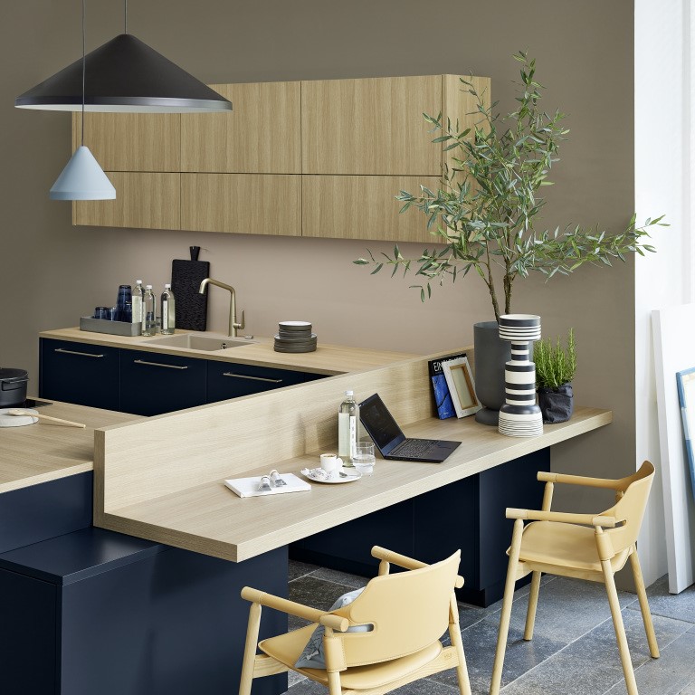 Trend Spotlight: Natural Oak Kitchens for 2025